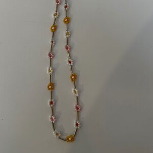 Jewelry:  Flower beaded necklace